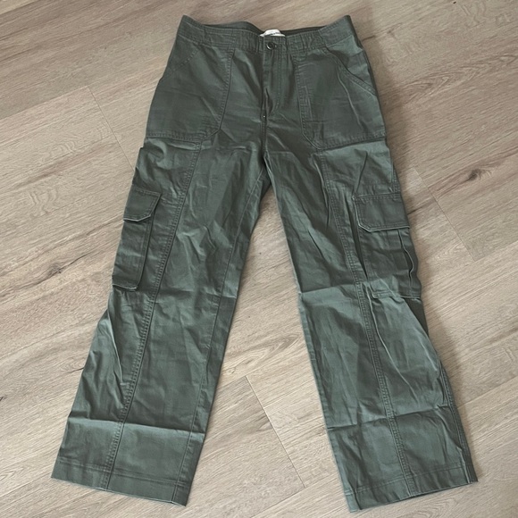 Abercrombie Green Cargo Pants - Picture 1 of 4